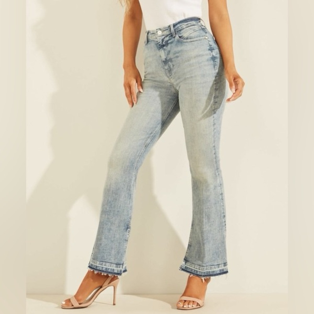 GUESS Eco Pop '70s Split Hem Princess Conch Jeans Size 27